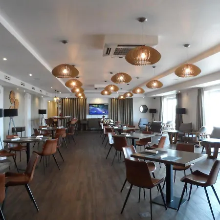 Golf, Praia, Piscina, Ar Puro بيت للعطل *